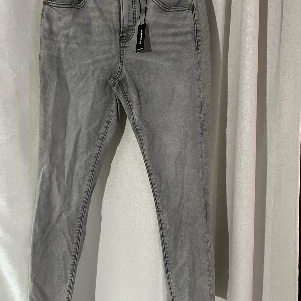 NWT mid rise express super soft skinny size 8